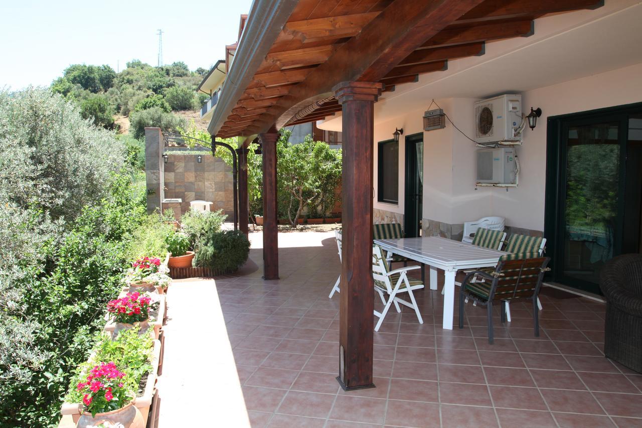 לינה וארוחת בוקר La Collina Capo dʼOrlando מראה חיצוני תמונה