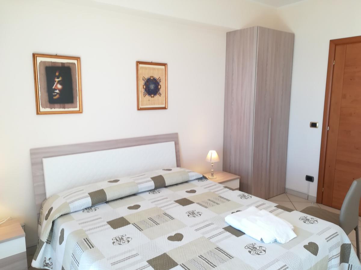 לינה וארוחת בוקר La Collina Capo dʼOrlando מראה חיצוני תמונה