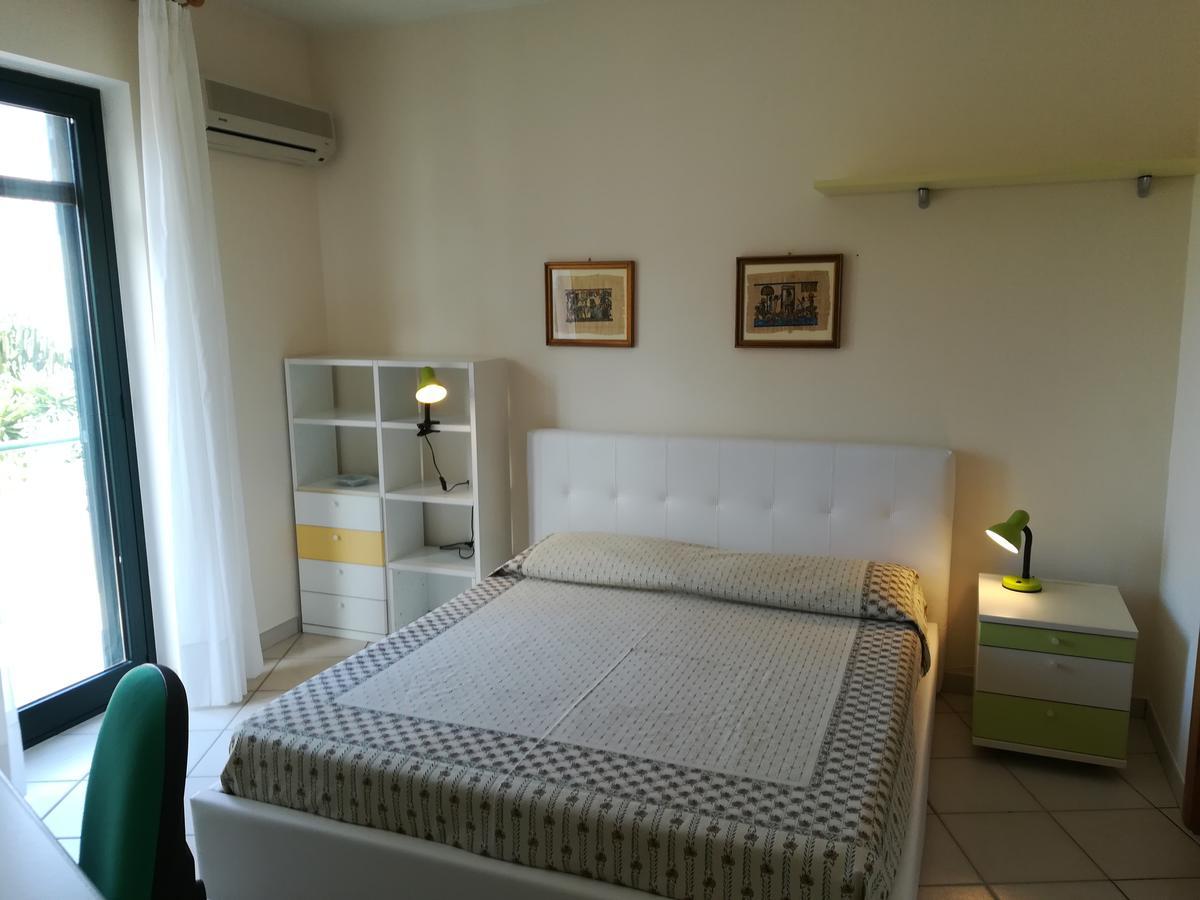 לינה וארוחת בוקר La Collina Capo dʼOrlando מראה חיצוני תמונה