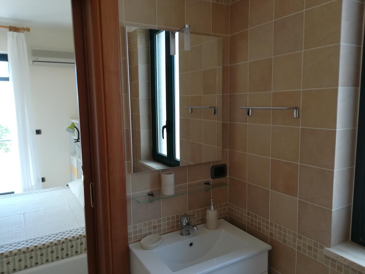 לינה וארוחת בוקר La Collina Capo dʼOrlando מראה חיצוני תמונה