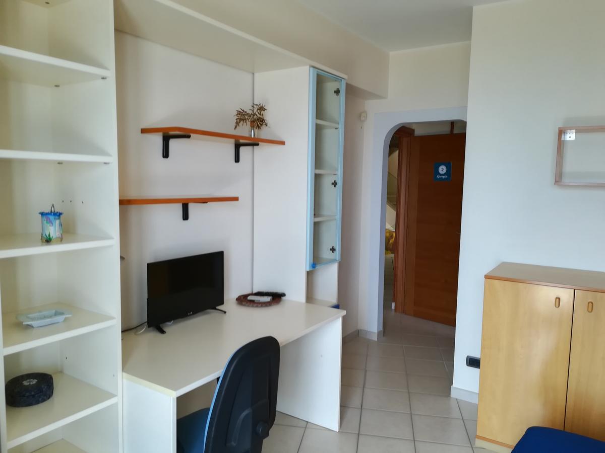 לינה וארוחת בוקר La Collina Capo dʼOrlando מראה חיצוני תמונה